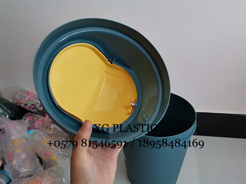 trash can flap trash bin round shape plastic waste can 9 L office trash can kitchen dustbin fashion style rubbish can trash can flap trash bin round shape plastic waste can 9 L office trash can kitchen dustbin fashion style rubbish can
