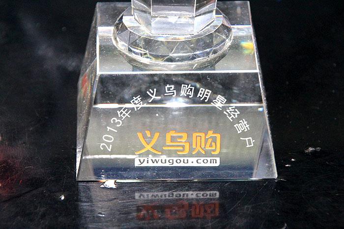 Vehicle mounted telescopic box trash car magic folding bucket sundries telescopic dustbin