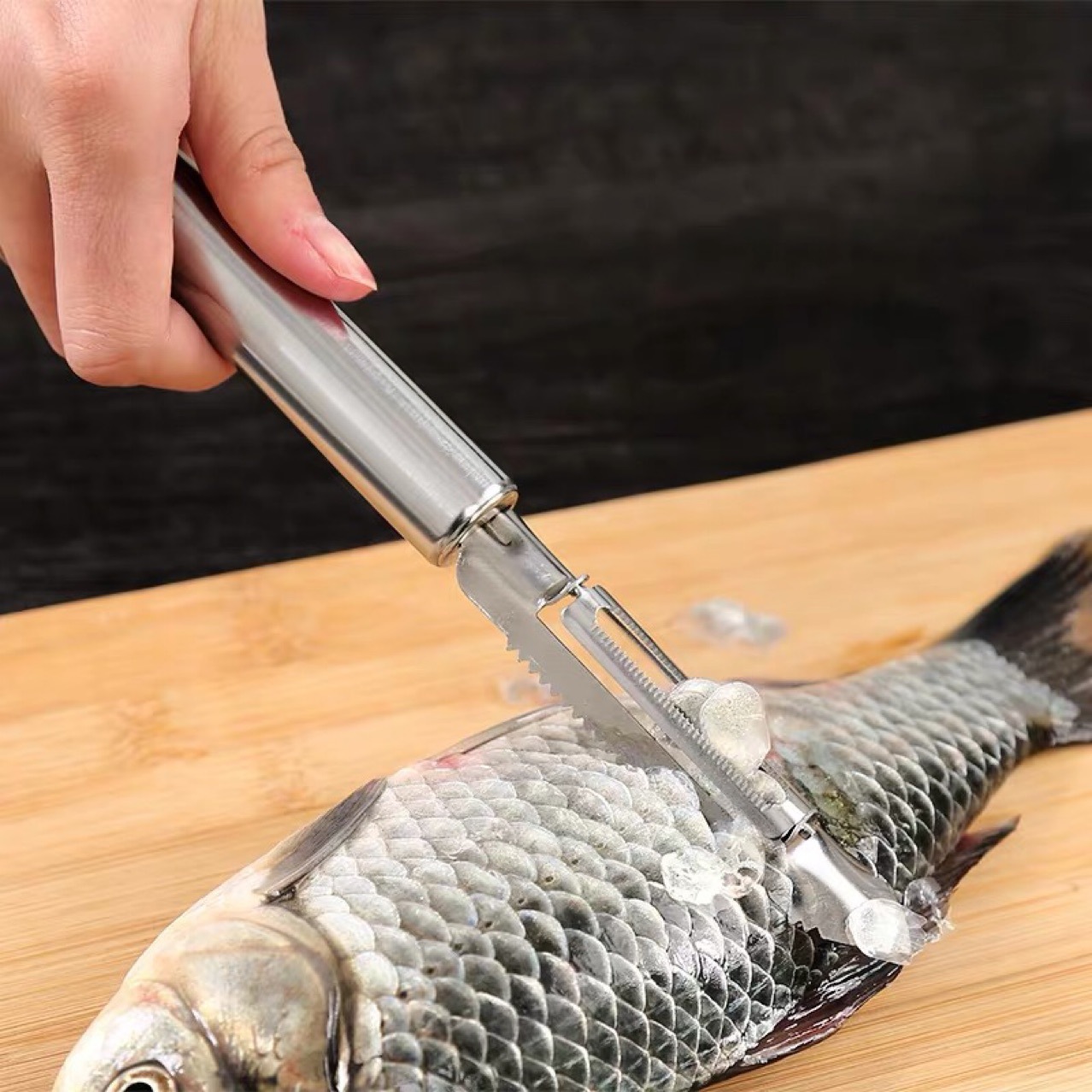 Three-Piece Stainless Steel Fruit Knife Multi-Functional Scale Remover Shredder Shredder Household Fruit Knife Peeler