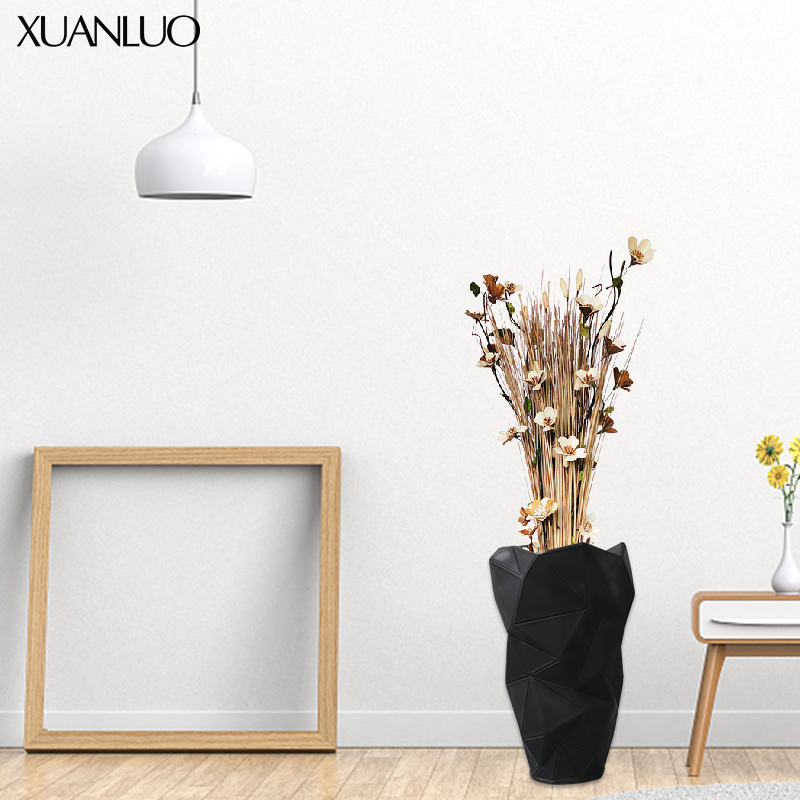 Modern Simple Triangle Vase Decoration Resin Dried Flower Model Room Living Room TV Cabinet Dining Table Decorations