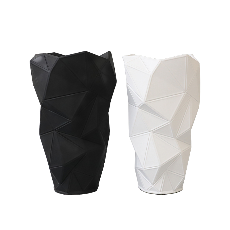Modern Simple Triangle Vase Decoration Resin Dried Flower Model Room Living Room TV Cabinet Dining Table Decorations