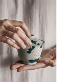 Handmade and HandPainted Cover Bowl Pot Tray Kung Fu Tea Set Dry Tea Table Retro Celadon Glaze NonTray Cover Bowl