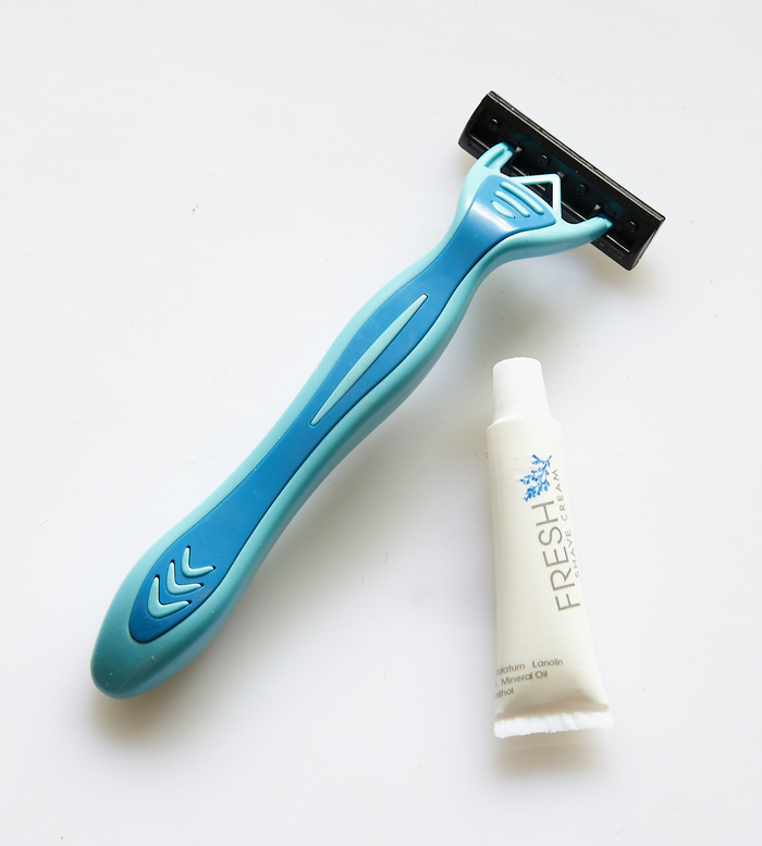 Hotel supplies paid Hotel room shaver disposable shaver gilini 588