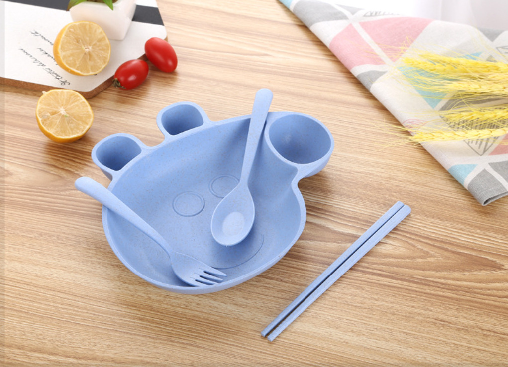 Pig Wheat Straw Children's Tableware Set Page Baby Compartment Breakfast Plate Spoon Fork Plate Four-Piece Gift Set Pig Wheat Straw Children's Tableware Set Page Baby Compartment Breakfast Plate Spoon Fork Plate Four-Piece Gift Set
