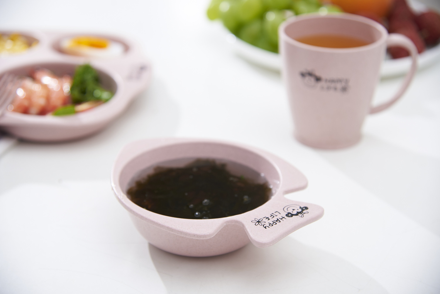 Environmentally Friendly and Healthy Wheat Straw Children's Household Tableware Food Tray Set with Children Chopsticks Spoon Fork