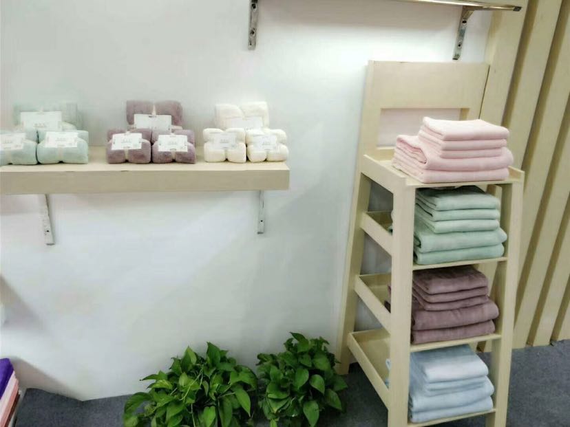 Super fine fiber coral velvet towel towel bath towel high-quality packaging gift export to Japan and South Korea
