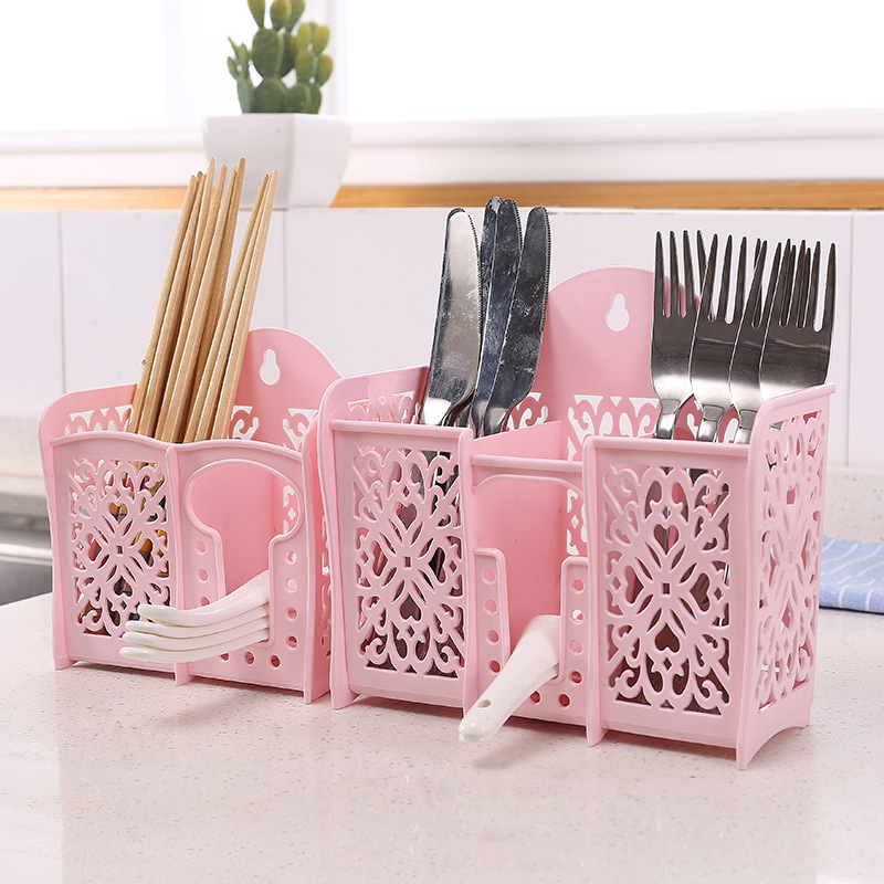 2. Two basket parents are wholesale owners of plastic chopsticks