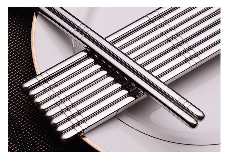 2021 New Blue and White Porcelain Printing Chinese Mirror Polished round Chopsticks 201 Stainless Steel Household Hotel Tableware 2021 New Blue and White Porcelain Printing Chinese Mirror Polished round Chopsticks 201 Stainless Steel Household Hotel Tableware