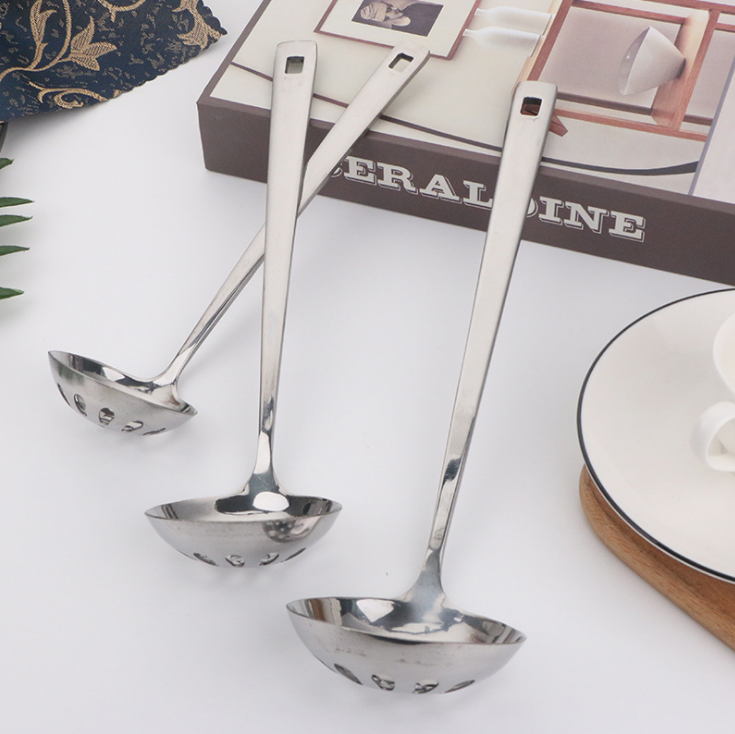 Stainless steel soup ladle set restaurant hotpot soup ladle shell lo mein ladle soup leakage six household utensils wholesale