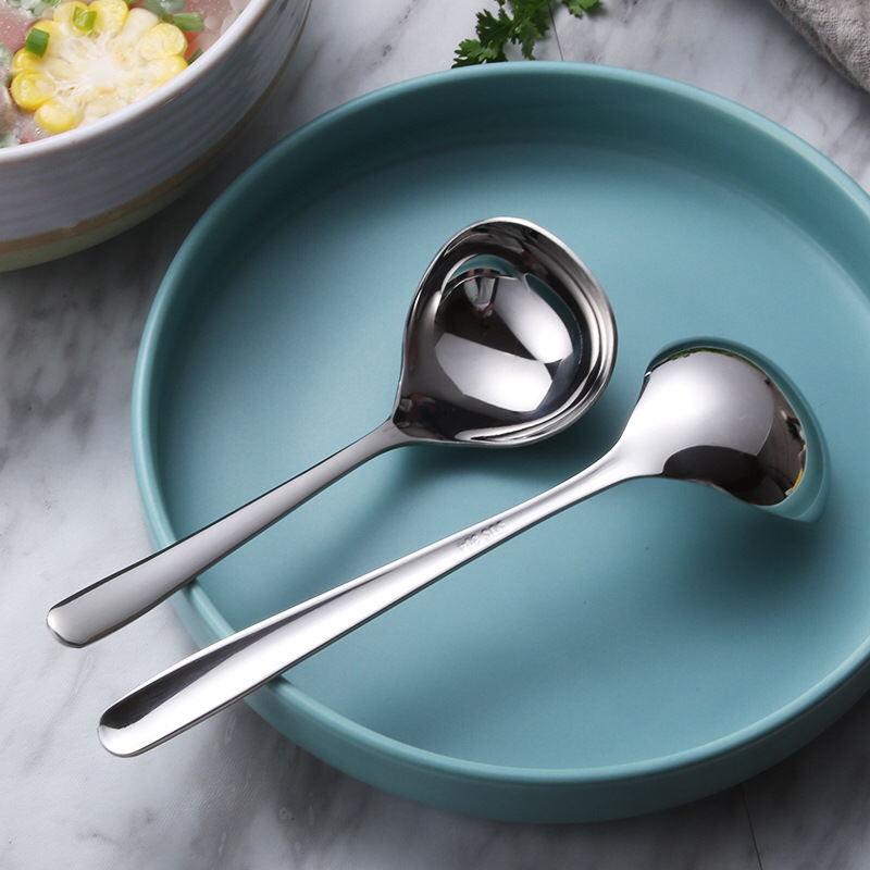 Korean Style 304 Stainless Steel Soup Ladle Drain Long Handle Deepening Thickening Kitchen Household Porridge Spoon Large Head round Spoon Spoon