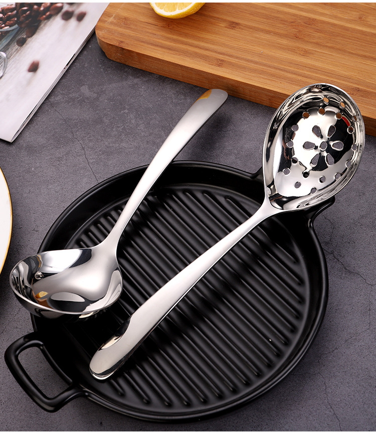 304 Stainless Steel Large Soup Ladle Thickened Household Public Spoon Restaurant Restaurant Spoon Serving Spoon Customizable