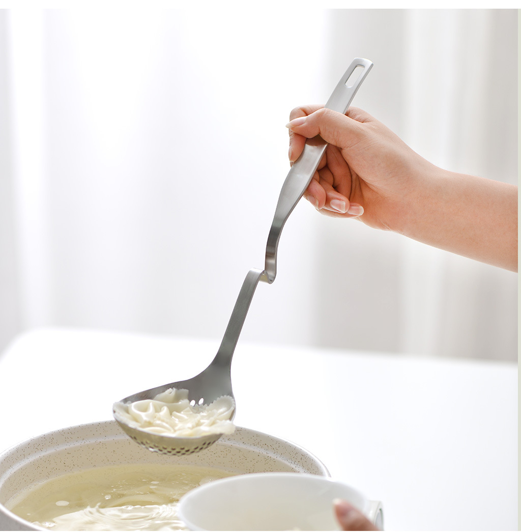 304 Stainless Steel Hot Pot Spoon Wall Spoon Hot Pot Soup Ladle Colander Thick Spicy Hot Pot Strainer Spoon Porridge Spoon Wholesale