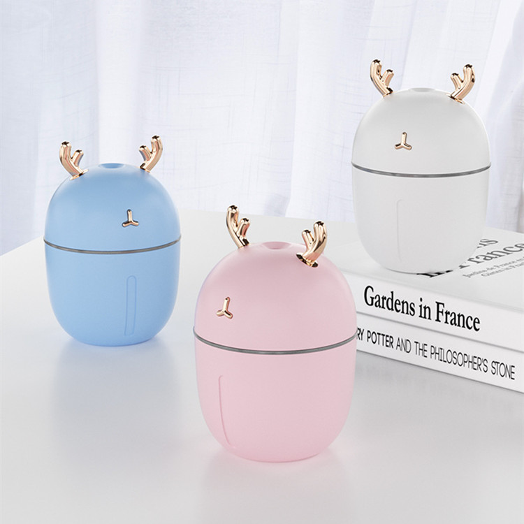Cute Pet USB Humidifier Home Mute Aroma Diffuser Bedroom Large Capacity Office Desktop Humidifier Creative Gift