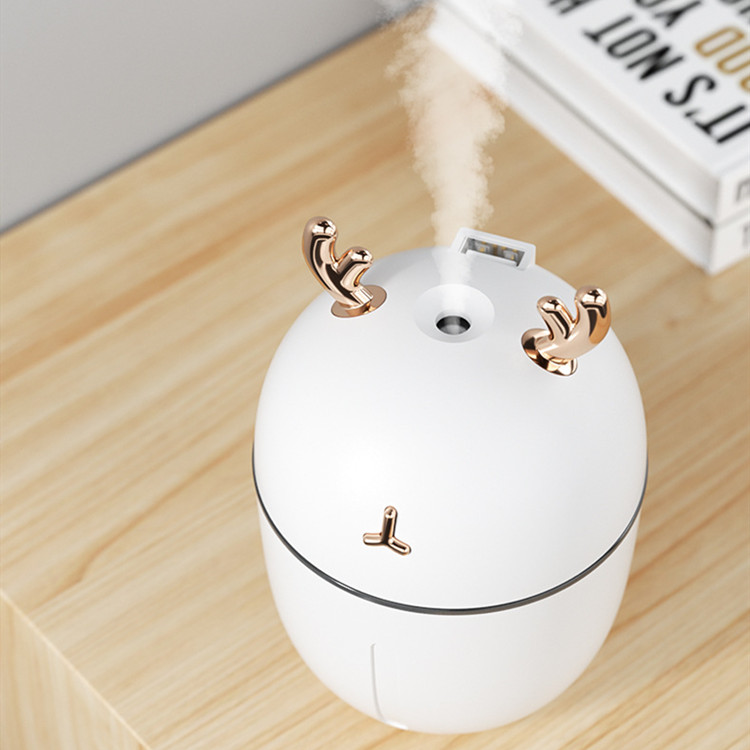 Cute Pet USB Humidifier Home Mute Aroma Diffuser Bedroom Large Capacity Office Desktop Humidifier Creative Gift