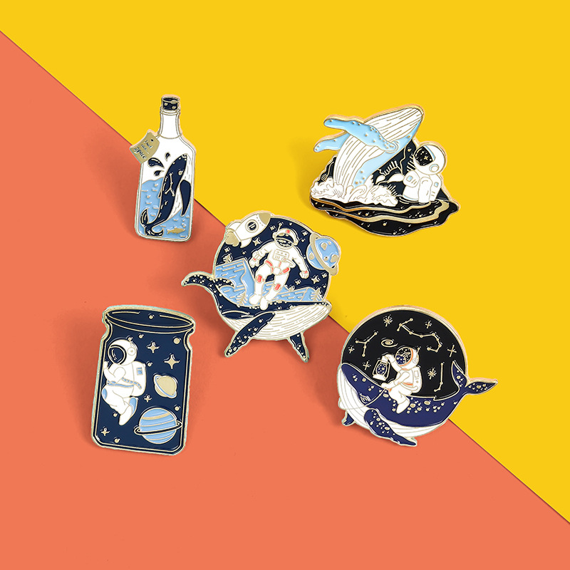 Foreign Trade Hot Selling Cartoon Brooch Unique and Exquisite Cool Cover Whale Astronaut Series Drift Bottle Modeling Brooch Badge Foreign Trade Hot Selling Cartoon Brooch Unique and Exquisite Cool Cover Whale Astronaut Series Drift Bottle Modeling Brooch Badge