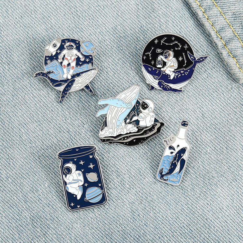 Foreign Trade Hot Selling Cartoon Brooch Unique and Exquisite Cool Cover Whale Astronaut Series Drift Bottle Modeling Brooch Badge Foreign Trade Hot Selling Cartoon Brooch Unique and Exquisite Cool Cover Whale Astronaut Series Drift Bottle Modeling Brooch Badge