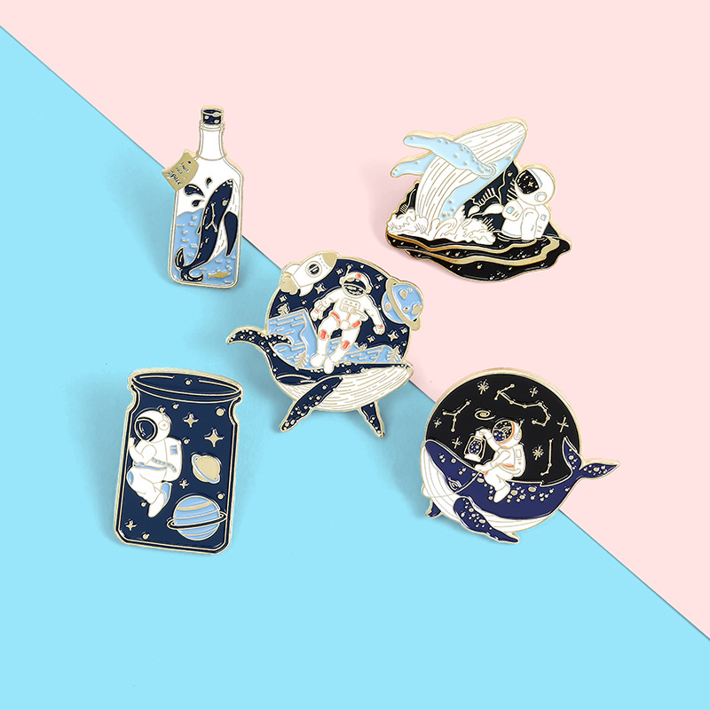 Foreign Trade Hot Selling Cartoon Brooch Unique and Exquisite Cool Cover Whale Astronaut Series Drift Bottle Modeling Brooch Badge Foreign Trade Hot Selling Cartoon Brooch Unique and Exquisite Cool Cover Whale Astronaut Series Drift Bottle Modeling Brooch Badge