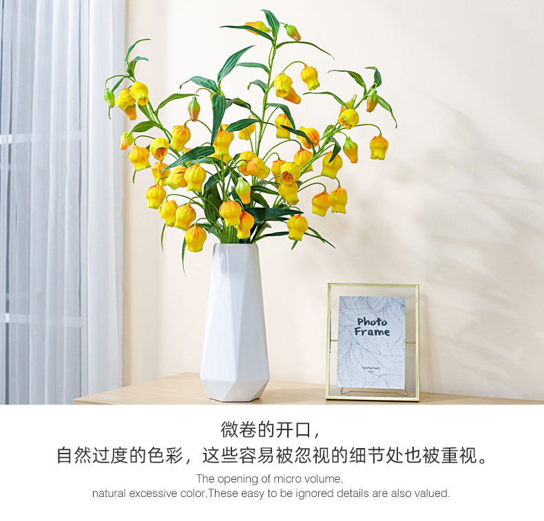 Floral Simulation GD Lily Fresh Small Floral Bottle Flower GD Lily Silk Flower Fake Flower Artificial Flowers Floral Simulation GD Lily Fresh Small Floral Bottle Flower GD Lily Silk Flower Fake Flower Artificial Flowers