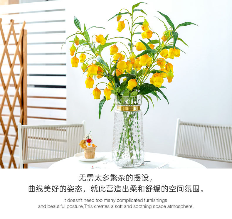 Floral Simulation GD Lily Fresh Small Floral Bottle Flower GD Lily Silk Flower Fake Flower Artificial Flowers Floral Simulation GD Lily Fresh Small Floral Bottle Flower GD Lily Silk Flower Fake Flower Artificial Flowers