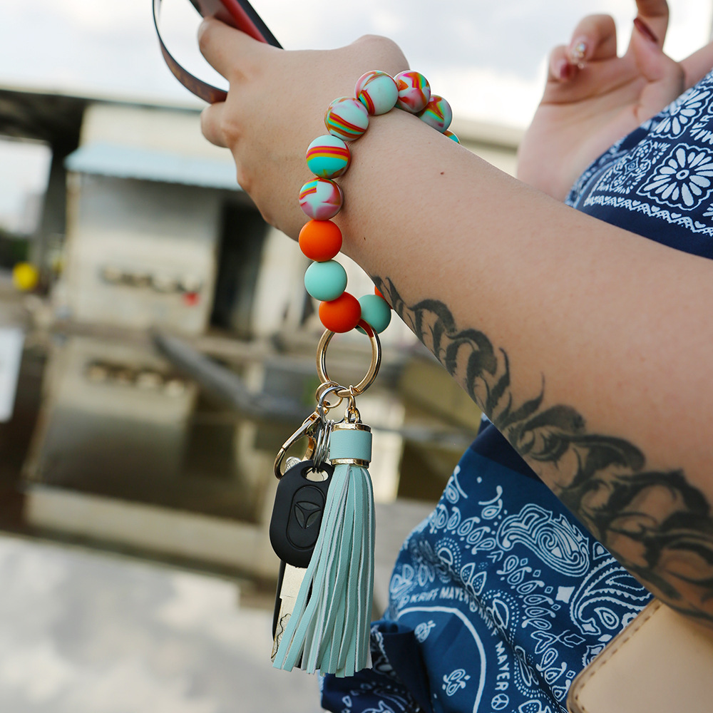 Color Silicone Beads Bracelet Bracelet Keychain Female Foreign Trade Amazon Pu Tassel Card Bag Silicone Bracelet Key Ring Color Silicone Beads Bracelet Bracelet Keychain Female Foreign Trade Amazon Pu Tassel Card Bag Silicone Bracelet Key Ring