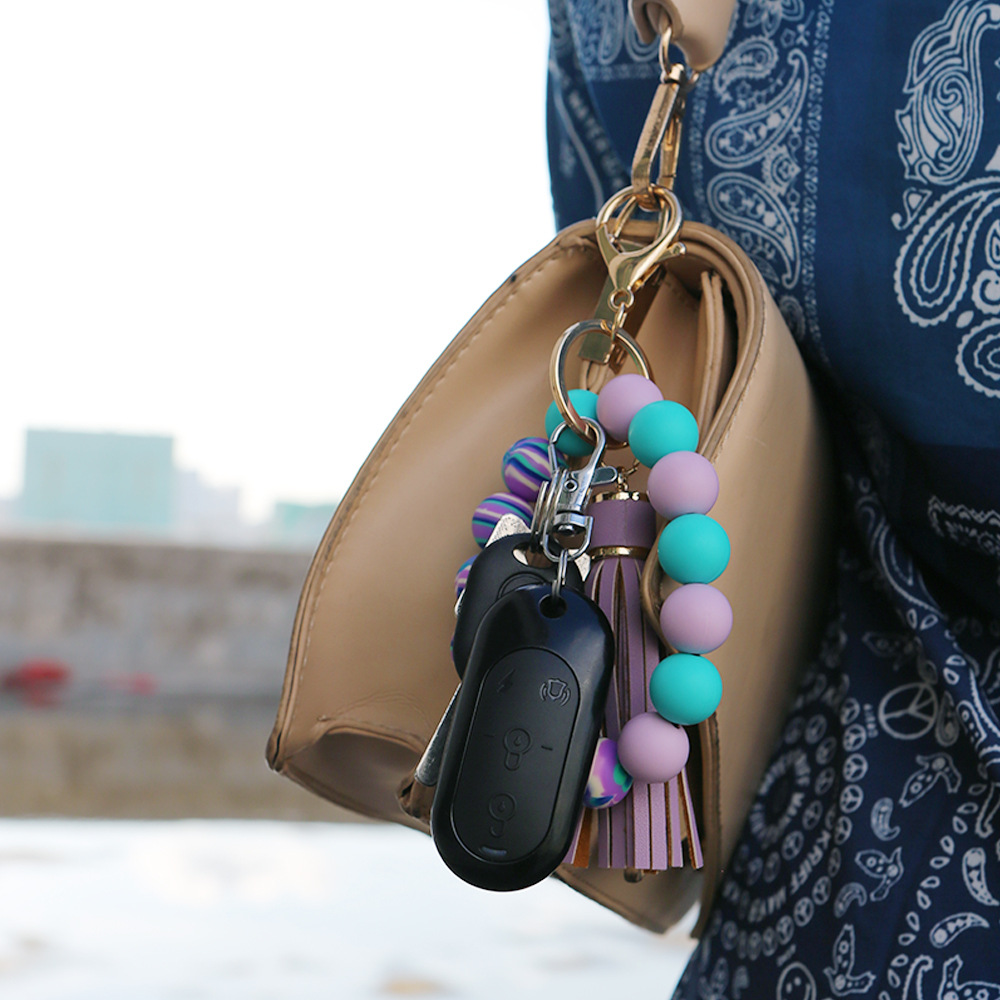 Color Silicone Beads Bracelet Bracelet Keychain Female Foreign Trade Amazon Pu Tassel Card Bag Silicone Bracelet Key Ring Color Silicone Beads Bracelet Bracelet Keychain Female Foreign Trade Amazon Pu Tassel Card Bag Silicone Bracelet Key Ring