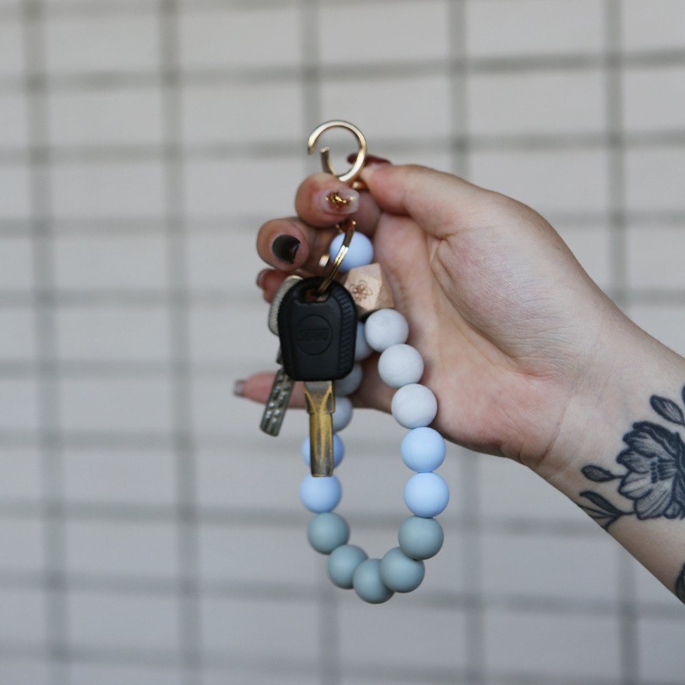 Color Silicone Beads Bracelet Bracelet Keychain Female Foreign Trade Amazon Pu Tassel Card Bag Silicone Bracelet Key Ring Color Silicone Beads Bracelet Bracelet Keychain Female Foreign Trade Amazon Pu Tassel Card Bag Silicone Bracelet Key Ring