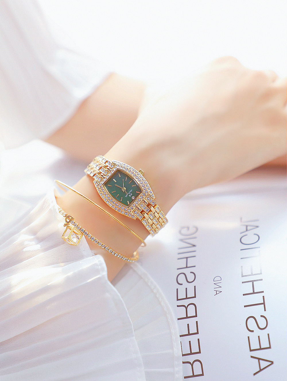 BS New Arrival Hot Sale Watch Factory Direct Sales Foreign Trade Linked List Customization Women's Watch Full of Diamonds One Piece Dropshipping Fa1595