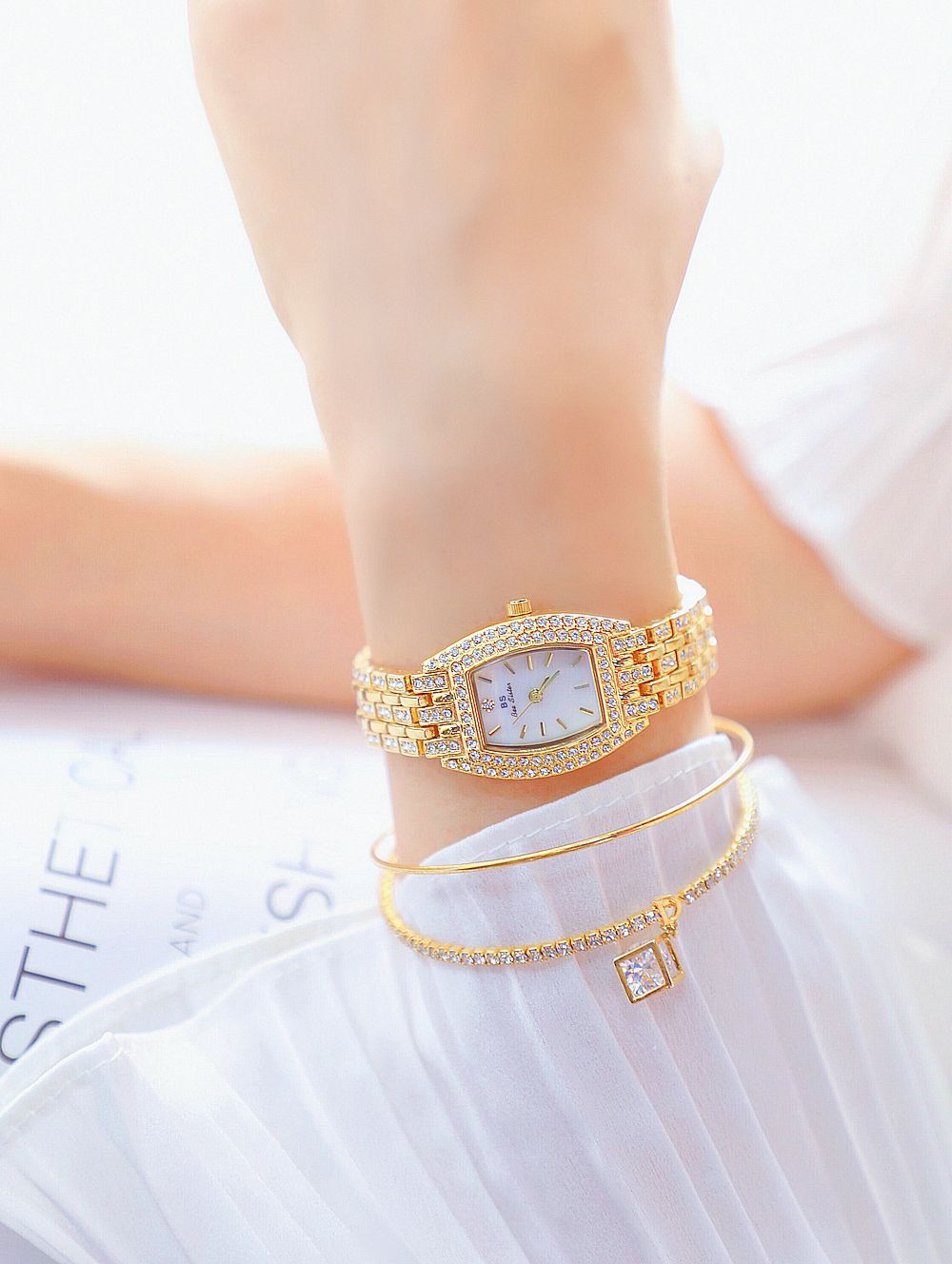BS New Arrival Hot Sale Watch Factory Direct Sales Foreign Trade Linked List Customization Women's Watch Full of Diamonds One Piece Dropshipping Fa1595