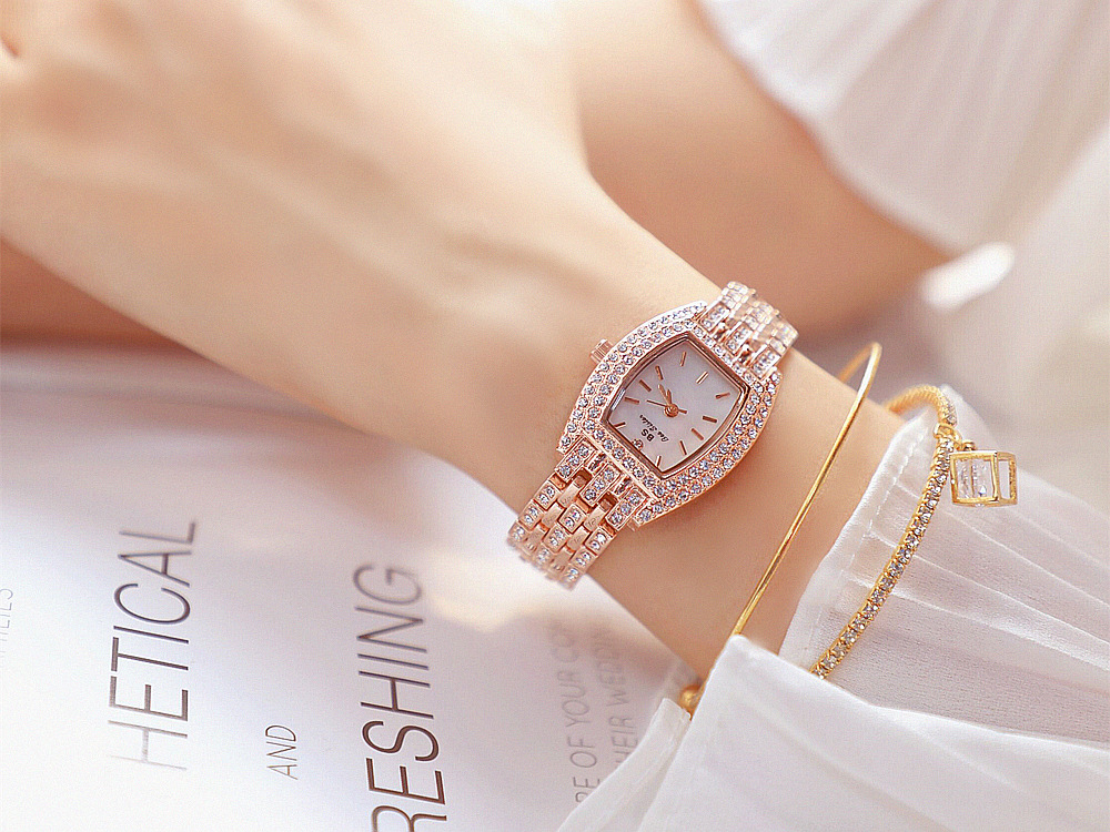 BS New Arrival Hot Sale Watch Factory Direct Sales Foreign Trade Linked List Customization Women's Watch Full of Diamonds One Piece Dropshipping Fa1595