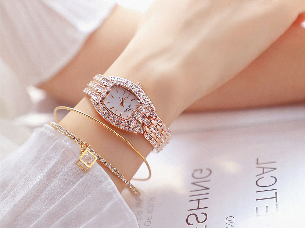 BS New Arrival Hot Sale Watch Factory Direct Sales Foreign Trade Linked List Customization Women's Watch Full of Diamonds One Piece Dropshipping Fa1595
