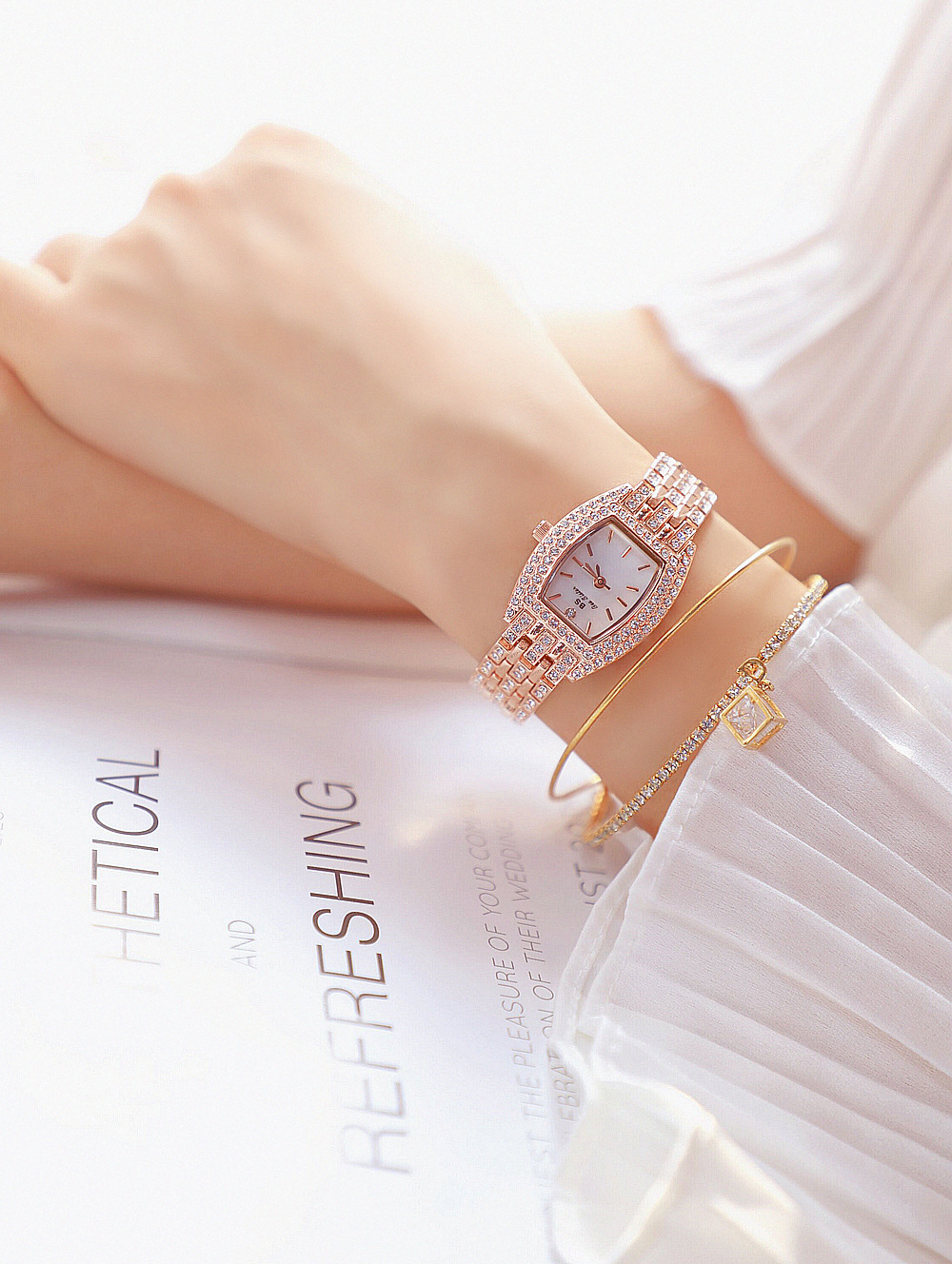 BS New Arrival Hot Sale Watch Factory Direct Sales Foreign Trade Linked List Customization Women's Watch Full of Diamonds One Piece Dropshipping Fa1595