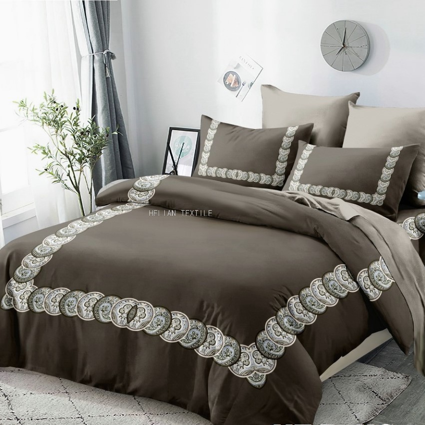 Digital Printing and Dyeing Brushed Four-Piece Bedding Set Rhinestone Velvet Duvet Cover AB Kit 150G 120/90/80G