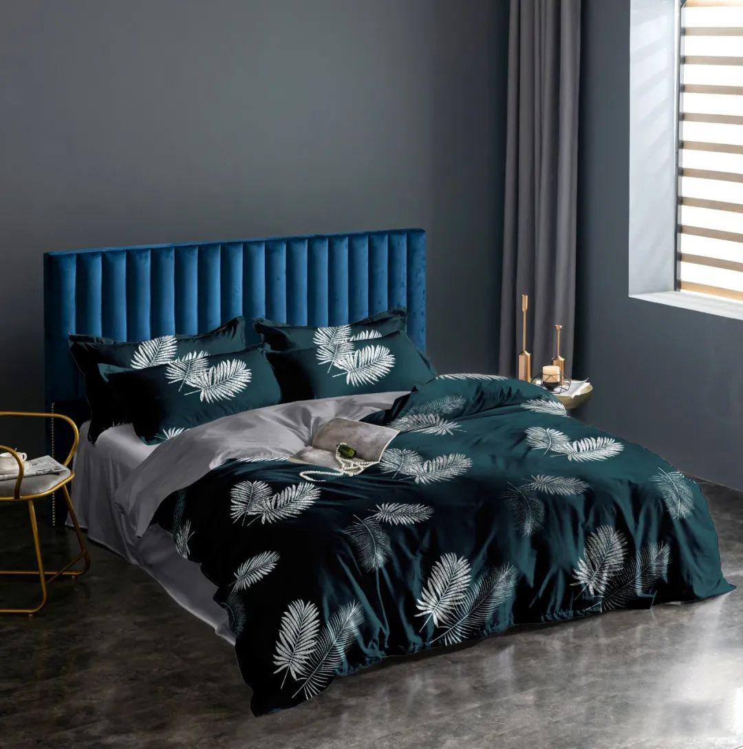 Fitted Sheet Four-Piece Set Thickening Bed Sheet Quilt Cover Three-Piece Bedding Set
