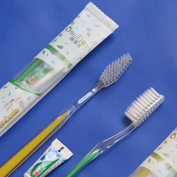 Hotel Toothbrush Toothpaste Set Disposable Hotel Toiletries a Set of Hotel Tooth-Cleaners Hotel Toothbrush Toothpaste Set Disposable Hotel Toiletries a Set of Hotel Tooth-Cleaners