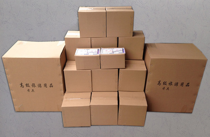 Gaestgiveriet Hotel Liuhe is a disposable commodity toothbrush toothpaste shampoo bath shower cap