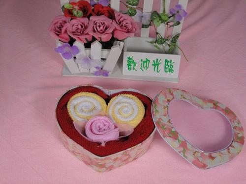 Love towel towels, gift towel wedding decorations gift Valentine gift towel