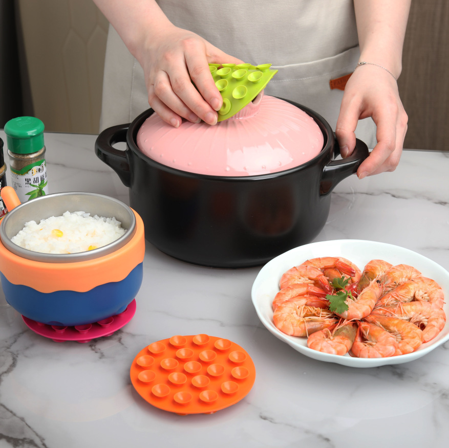 Double-Sided Suction Cup Pad Heat Proof Mat Kitchen Tools Bowl Plate Potholder Home Non-Slip Coaster Dining Table Cushion