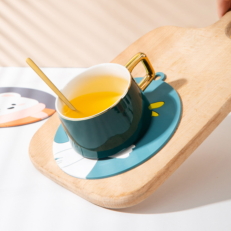 2021 New Creative Home Kitchen round Thickened Cartoon Silicone Scald Preventing Met Dining Table Bowl Coaster Cup Coaster Heat Proof Mat