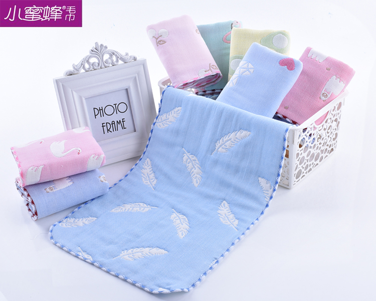 Six layers of multicolored cartoon towel small animal towel small bee towel