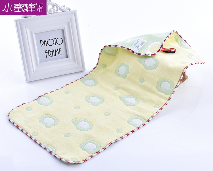 Six layers of multicolored cartoon towel small animal towel small bee towel