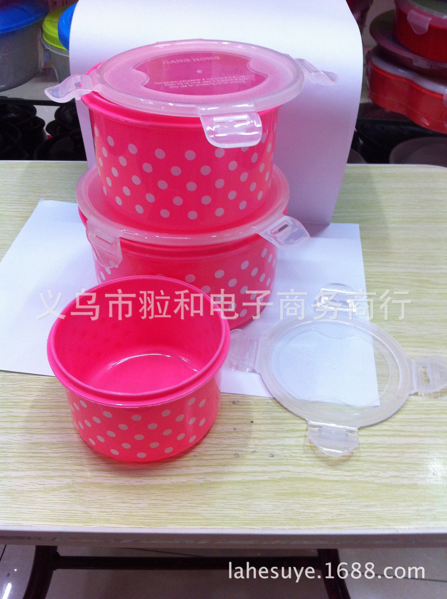 Plastic wrap box food sealed box rectangular microwave oven lunch box storage box storage box customized LOGO.
