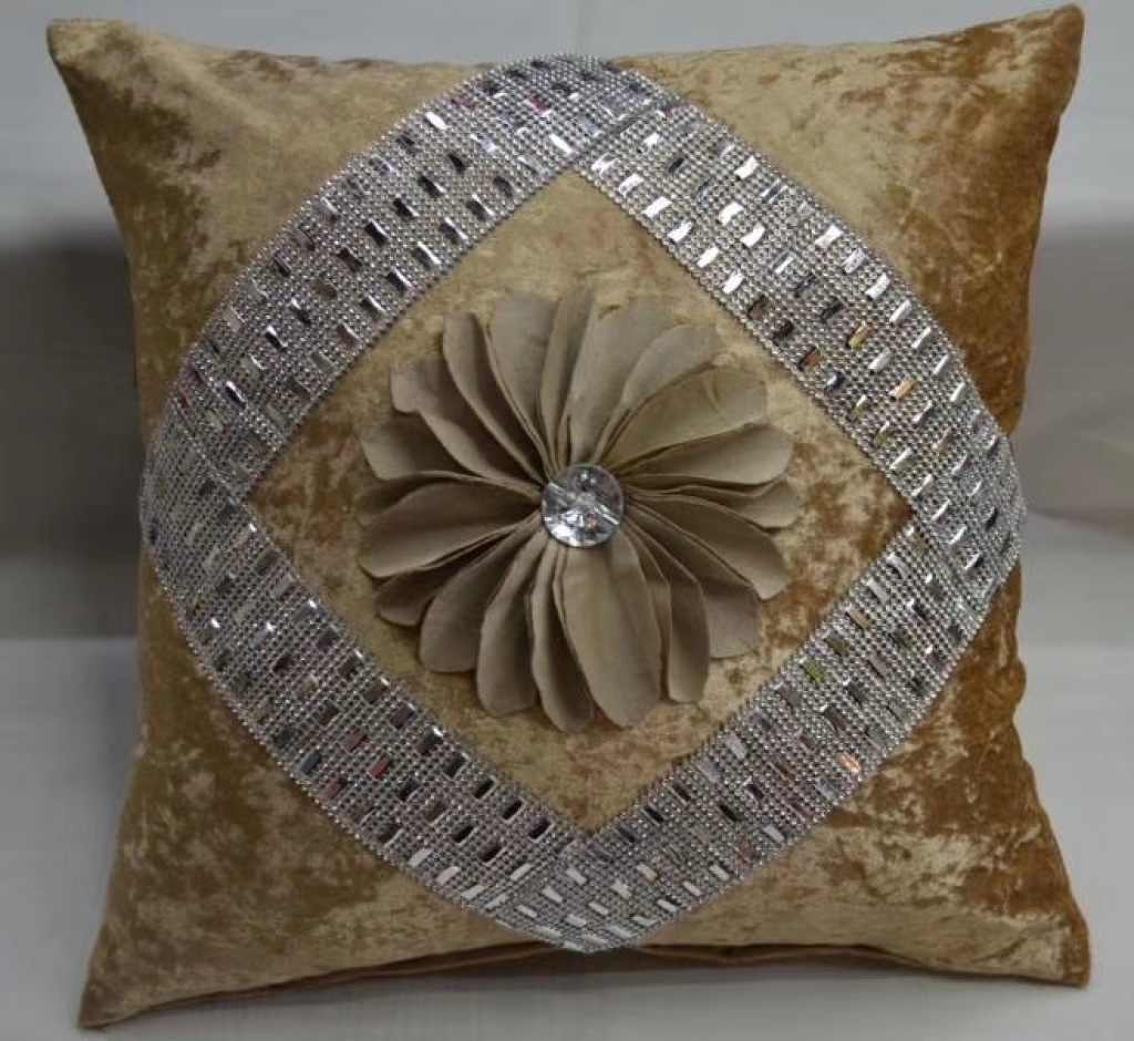 Fleece pillow, pillow case, bedding, daily provisions, household supplies, as as cover Fleece pillow, pillow case, bedding, daily provisions, household supplies, as as cover