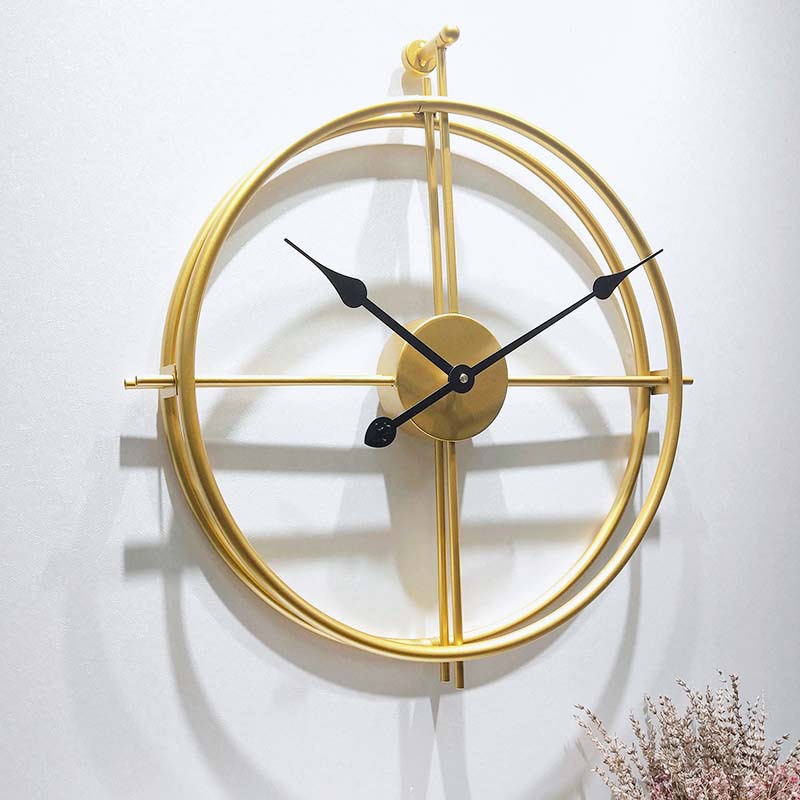 Yihong clock wall clock craft clock craft wall clock Art clock iron clock Peacock clock home decoration arts and crafts