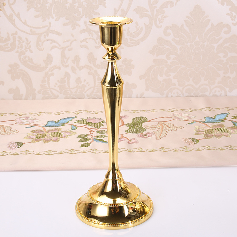 Candlestick European alloy candlelight dinner Candlestick wedding decoration American western dining table single head retro romantic wax table Candlestick European alloy candlelight dinner Candlestick wedding decoration American western dining table single head retro romantic wax table