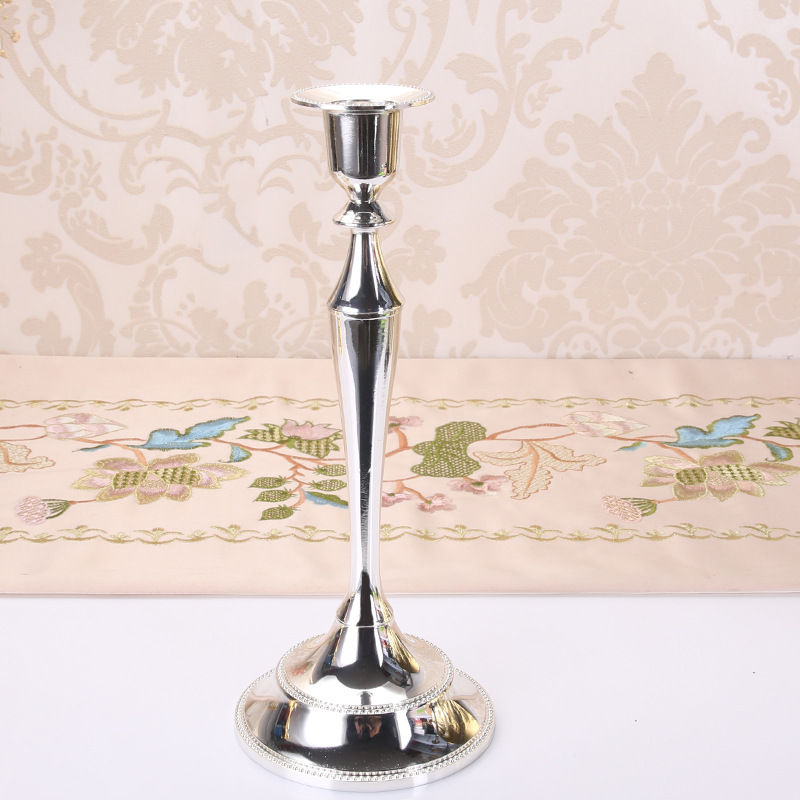 Candlestick European alloy candlelight dinner Candlestick wedding decoration American western dining table single head retro romantic wax table Candlestick European alloy candlelight dinner Candlestick wedding decoration American western dining table single head retro romantic wax table
