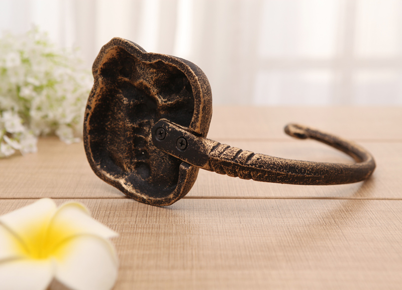 Cast Iron Fish Lamp Aromatherapy Stove Personality Retro Iron Art Candlestick Pendant Accessories and Decorations Creative Gift