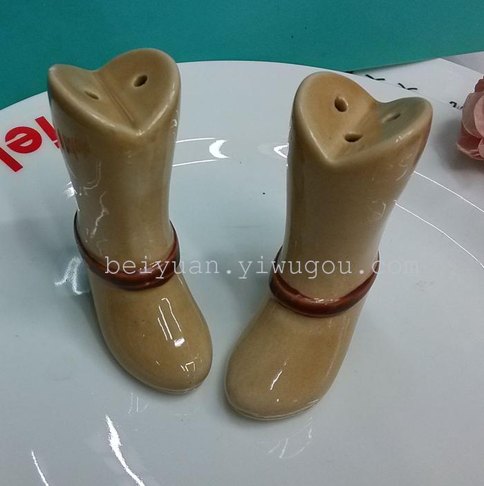 New!!"Just Hitched" Ceramic Cowboy Boot Salt and Pepper Shakers Wedding Favors and Gifts 