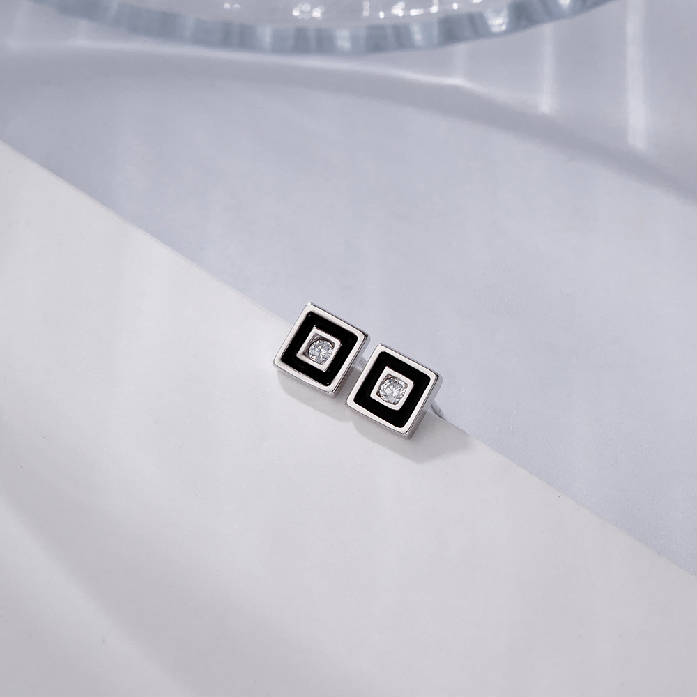 INS Ornament S925 Sterling Silver Niche Personality Square Stud Earrings Drip Glazed Trendy Four-Corner Earrings for Women