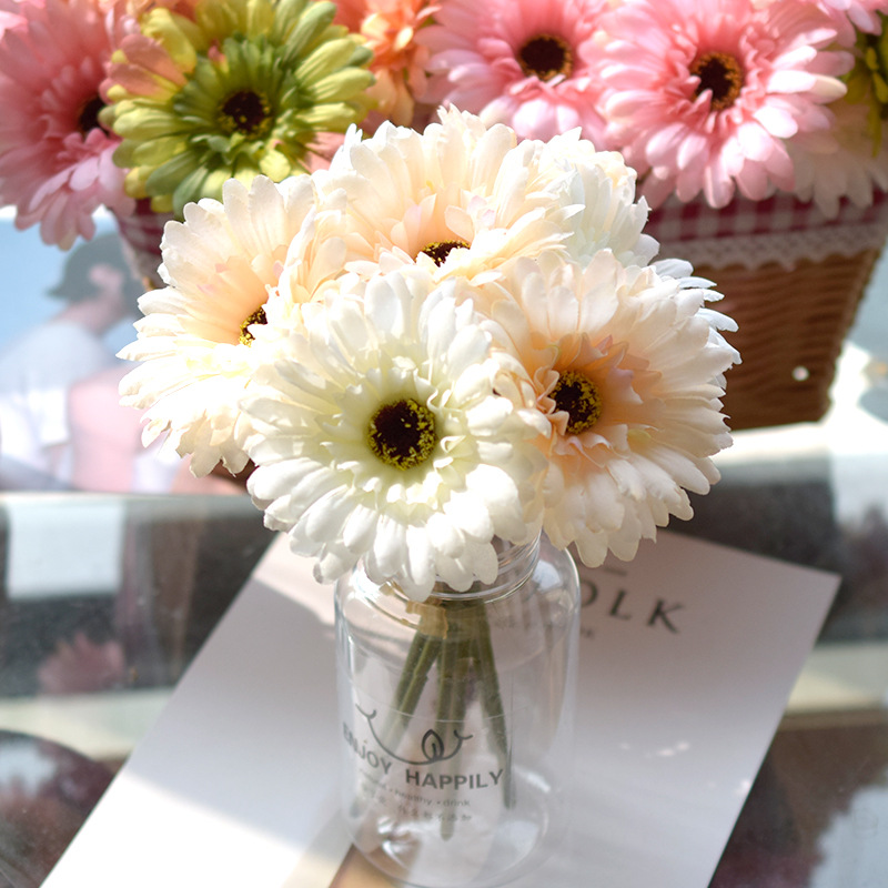 Flower Artificial Flower Gerbera Wedding Bouquet African Chrysanthemum Artificial Flower Preserved Fresh Flower Flower Artificial Flower Gerbera Wedding Bouquet African Chrysanthemum Artificial Flower Preserved Fresh Flower