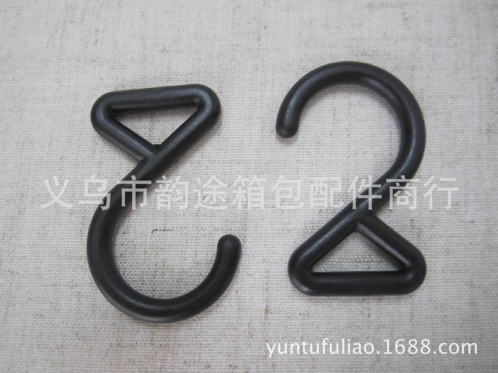 A Large Number of Bags and Bags Are Available in Stock. Plastic 2-Shaped 2-Shaped Hooks Rotating Hook Buckle 2-Word Hook Snap Hook Z Sub-Hook and Other Accessories